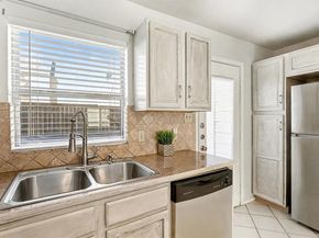 617  Carriagehouse Lane  3E, Garland Texas 75040