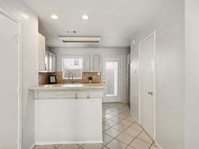 617  Carriagehouse Lane  3E, Garland Texas 75040