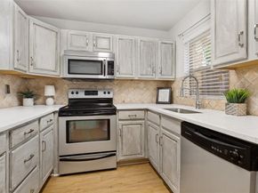 617  Carriagehouse Lane  3E, Garland Texas 75040