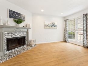 617  Carriagehouse Lane  3E, Garland Texas 75040