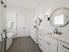 2560  Hampstead Lane , Carrollton Texas 75010