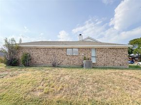 1602  Autumn Breeze Lane , Lewisville Texas 75077