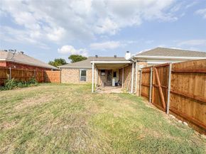 1602  Autumn Breeze Lane , Lewisville Texas 75077