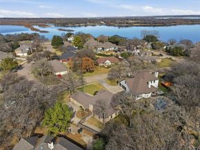 1312  Crows Nest Court , Azle Texas 76020