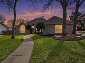 1312  Crows Nest Court , Azle Texas 76020