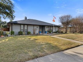 6818  Southpoint Drive , Dallas Texas 75248