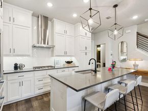 7121  Laurel Ridge , Dallas Texas 75231