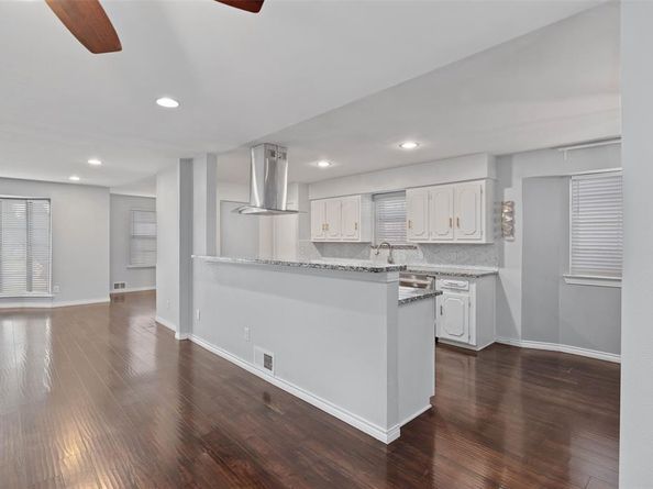 5022  Menefee Drive , Dallas Texas 75227