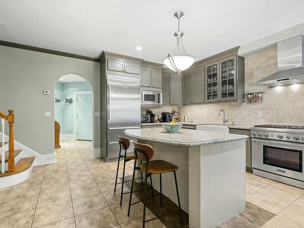 863 Riverside Drive, New York NY 10032