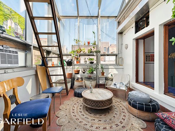 321 East 6th Street, New York NY 10003