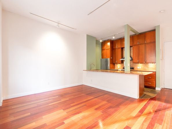 250 South End Avenue 2A, New York NY 10280
