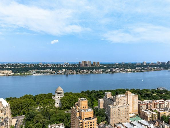 543 West 122nd Street 18A, New York NY 10027