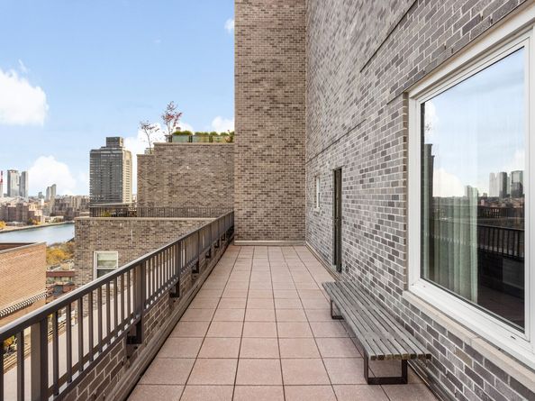 501 East 79th Street PHB, New York NY 10075