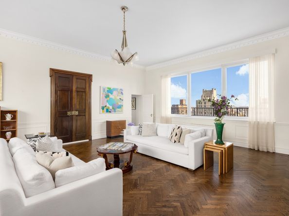 501 East 79th Street PHB, New York NY 10075