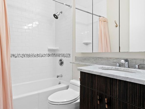 393 West 49th Street 2FF, New York NY 10019