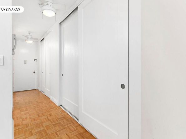393 West 49th Street 2FF, New York NY 10019
