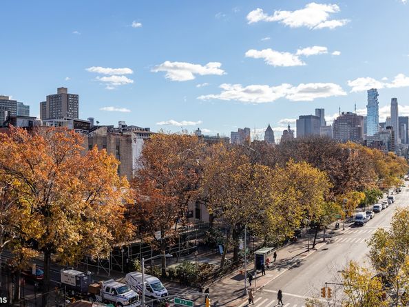 2 Cornelia Street 404, New York NY 10014