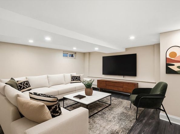 70-43 Nansen Street, Queens NY 11375