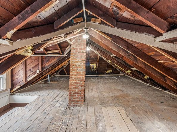 70-43 Nansen Street, Queens NY 11375