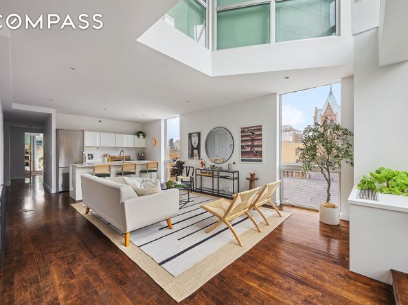 425 East 13th Street PHFG, New York NY 10009