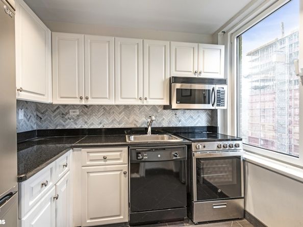 160 Central Park S 3011, New York NY 10019