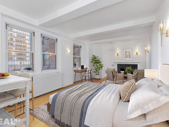10 Mitchell Place 9E, New York NY 10017