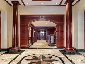 170 East 87th Street E14A, New York NY 10028