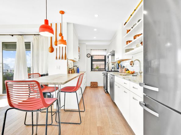 268 East Broadway A1706, New York NY 10002