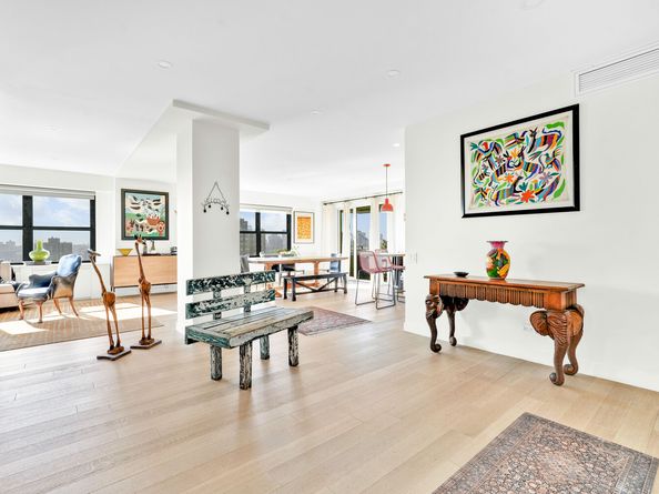 268 East Broadway A1706, New York NY 10002