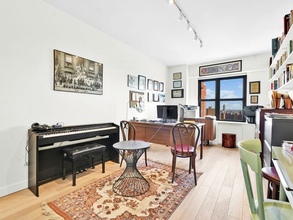 268 East Broadway A1706, New York NY 10002