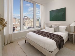 200 East 20th Street 16B, New York NY 10003