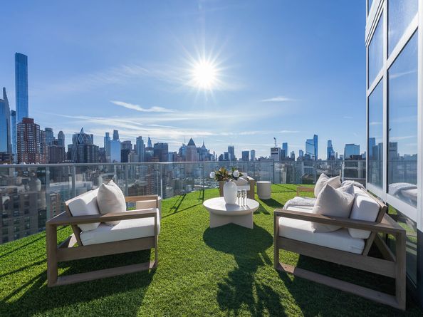 555 West 59th Street PHC, New York NY 10019