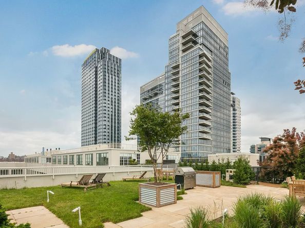 184 Kent Avenue A411, Brooklyn NY 11249