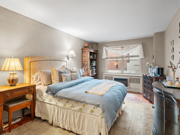 201 East 37th Street 8G, New York NY 10016