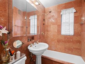 201 East 37th Street 8G, New York NY 10016