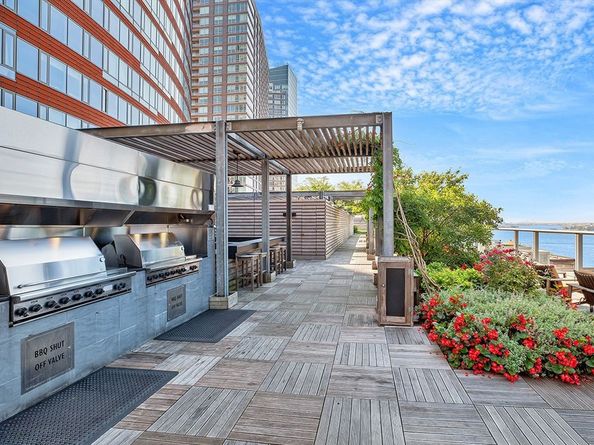 70 Little West Street 33E, New York NY 10004