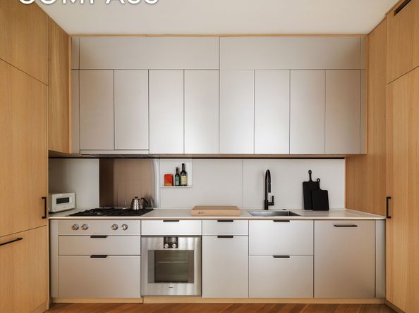 16 West 40th Street 16B, New York NY 10018