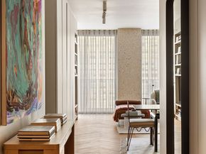 16 West 40th Street 16B, New York NY 10018