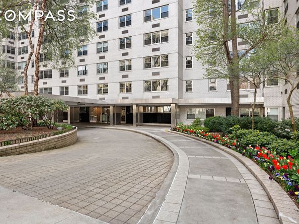 70 East 10th Street 2P, New York NY 10003