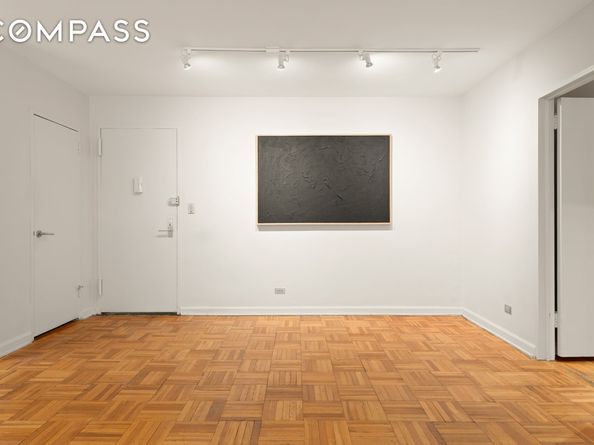70 East 10th Street 2P, New York NY 10003