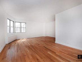 300 East 40th Street 19L, New York NY 10016