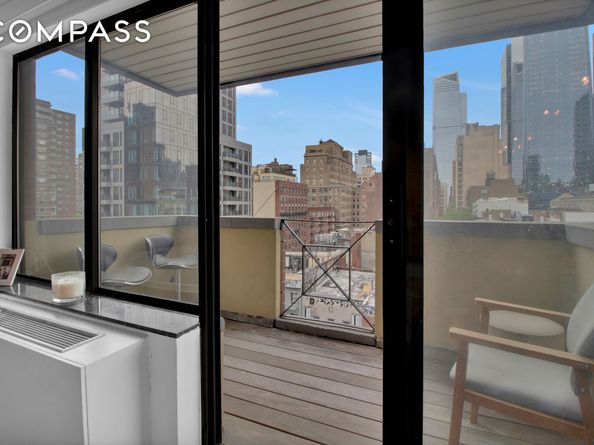 408 8th Avenue 8B, New York NY 10001