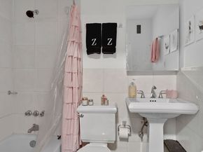 408 8th Avenue 8B, New York NY 10001