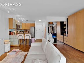 408 8th Avenue 8B, New York NY 10001