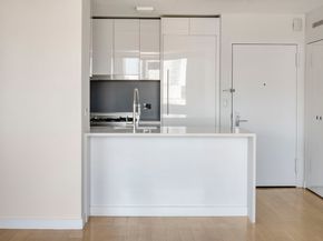 301 West 53rd Street 13E, New York NY 10019