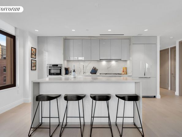212 West 95th Street 6A, New York NY 10025