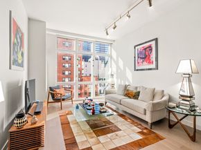 305 East 51st Street RU5H, New York NY 10022