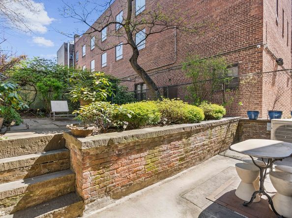7 East 129th Street TWHSE, New York NY 10035