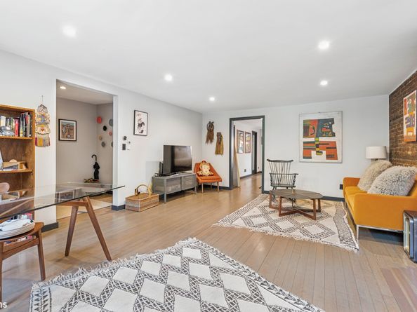 7 East 129th Street TWHSE, New York NY 10035