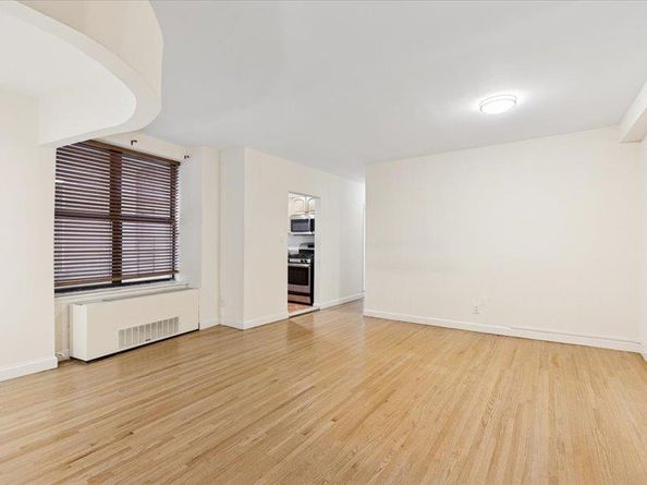 581 Academy Street 2F, New York NY 10034